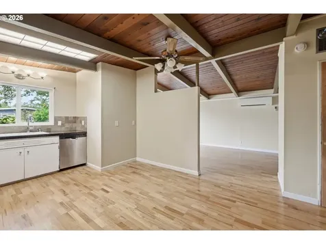 1430 Barton Street Eugene OR 97404