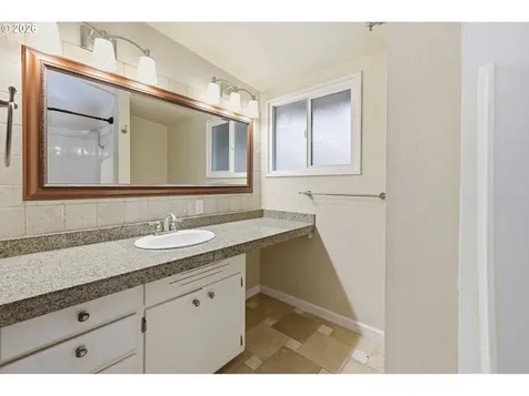 1430 Barton Street Eugene OR 97404
