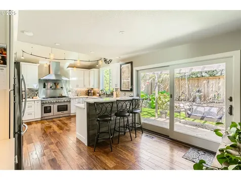 5290 SW Greenwood Circle Tualatin OR 97062