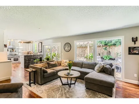 5290 SW Greenwood Circle Tualatin OR 97062