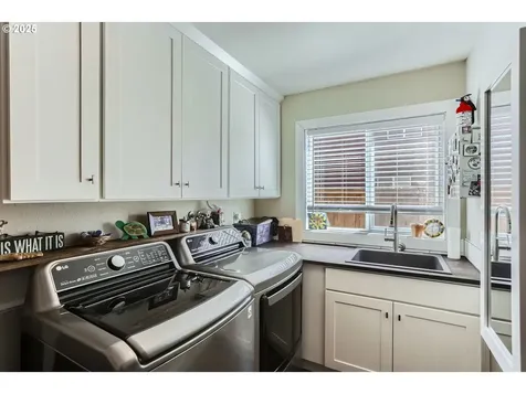 5290 SW Greenwood Circle Tualatin OR 97062