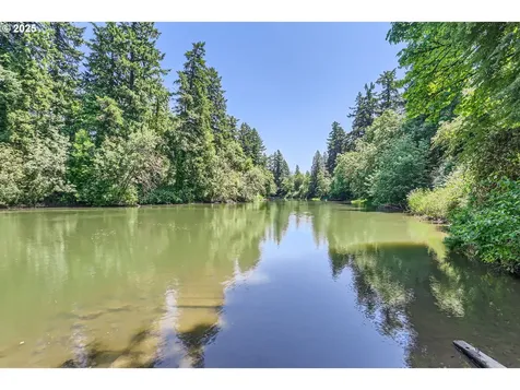 5290 SW Greenwood Circle Tualatin OR 97062