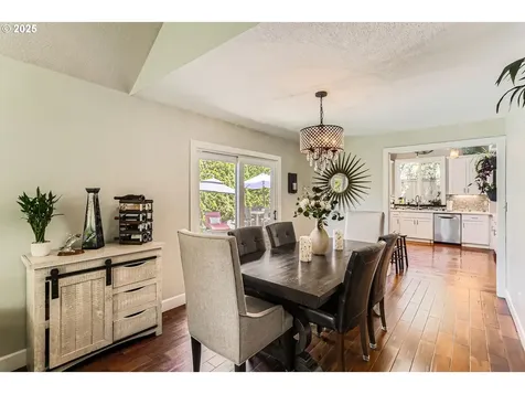 5290 SW Greenwood Circle Tualatin OR 97062