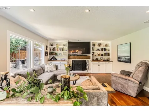 5290 SW Greenwood Circle Tualatin OR 97062