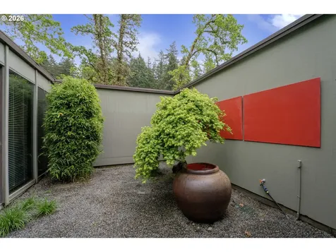 1990 Parkside Drive Eugene OR 97403