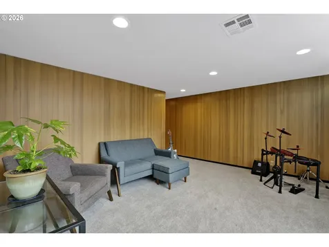 1990 Parkside Drive Eugene OR 97403