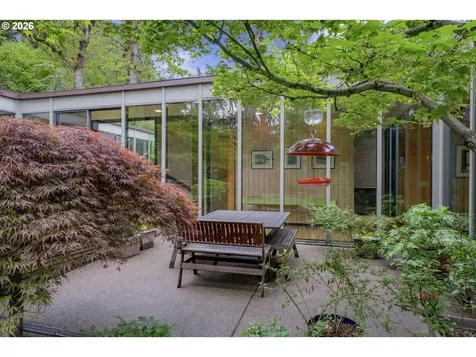 1990 Parkside Drive Eugene OR 97403