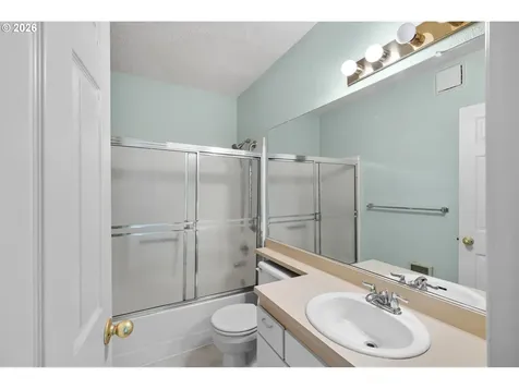 4320 S Corbett Avenue Portland OR 97239