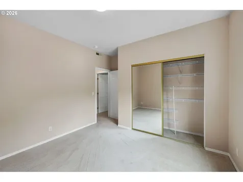 4320 S Corbett Avenue Portland OR 97239