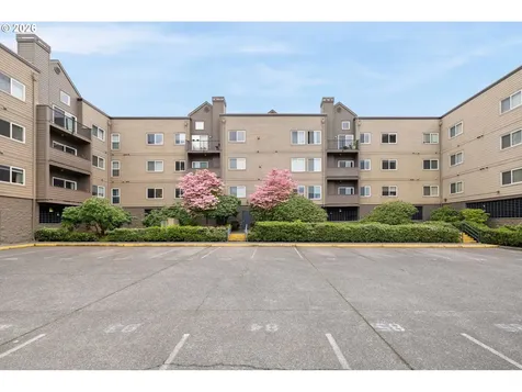 4320 S Corbett Avenue Portland OR 97239