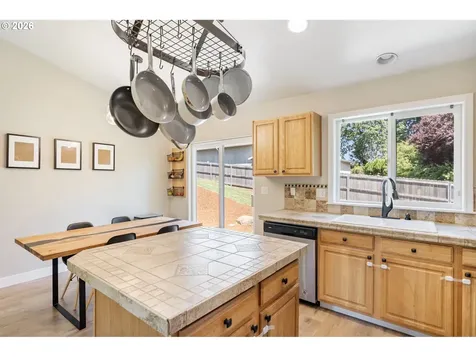652 Sitka Deer Court NW Salem OR 97306