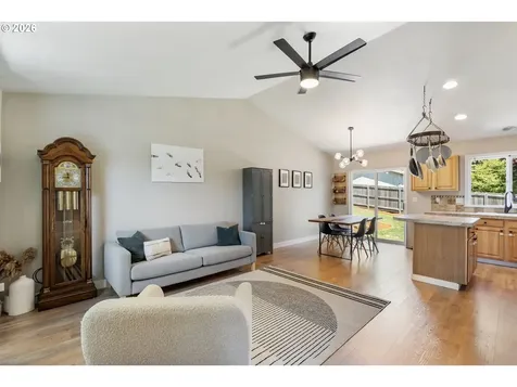 652 Sitka Deer Court NW Salem OR 97306