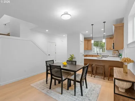 2250 NE 207th Place Fairview OR 97024