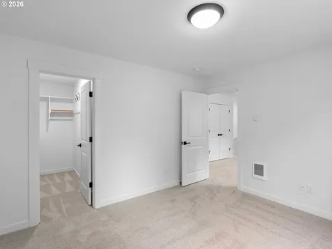 2250 NE 207th Place Fairview OR 97024