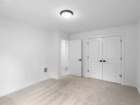 2250 NE 207th Place Fairview OR 97024