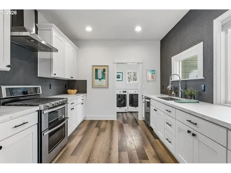 6207 NE 12th Avenue Portland OR 97211