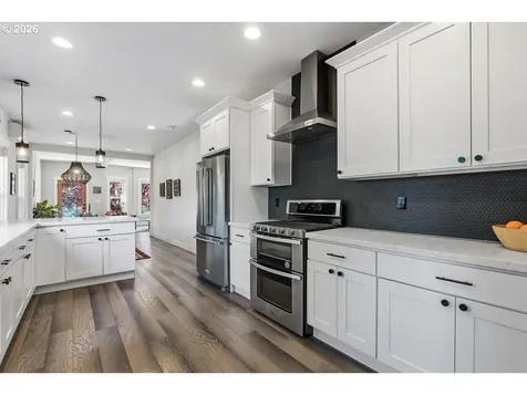 6207 NE 12th Avenue Portland OR 97211