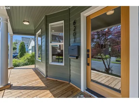 6207 NE 12th Avenue Portland OR 97211