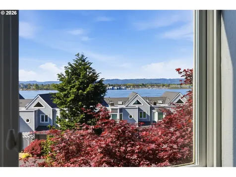 520 SE Columbia River Drive Vancouver WA 98661