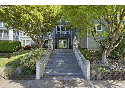 520 SE Columbia River Drive Vancouver WA 98661