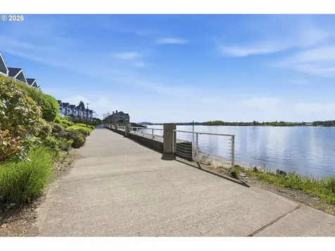 520 SE Columbia River Drive Vancouver WA 98661
