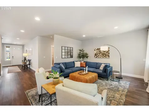 3466 N Holladay Street Cornelius OR 97124