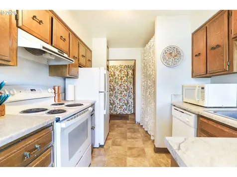 1622 E 9th Street The Dalles OR 97058