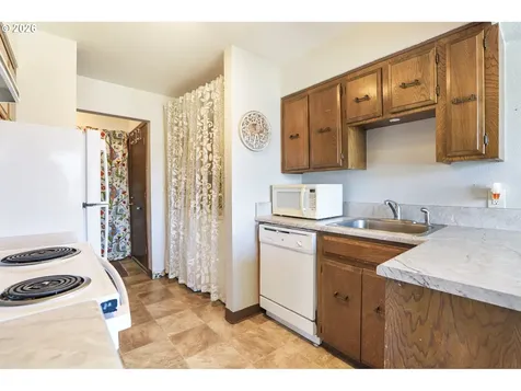 1622 E 9th Street The Dalles OR 97058