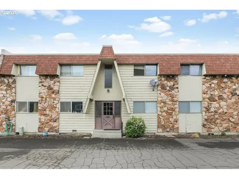 1622 E 9th Street The Dalles OR 97058