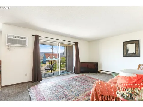 1622 E 9th Street The Dalles OR 97058
