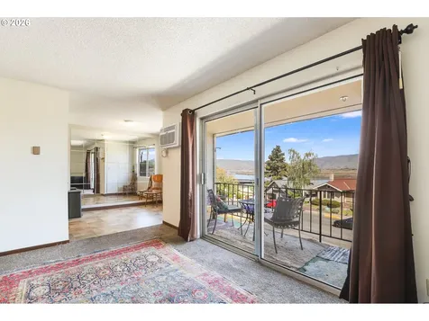 1622 E 9th Street The Dalles OR 97058
