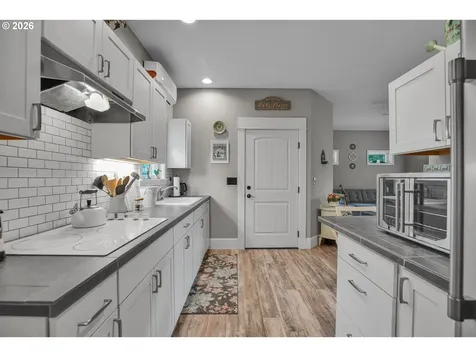 2123 15th Avenue Forest Grove OR 97116