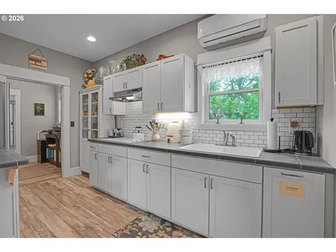 2123 15th Avenue Forest Grove OR 97116