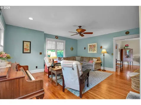 2123 15th Avenue Forest Grove OR 97116