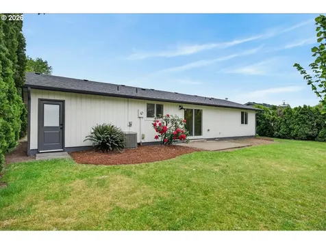 553 Elm Street Jefferson OR 97352