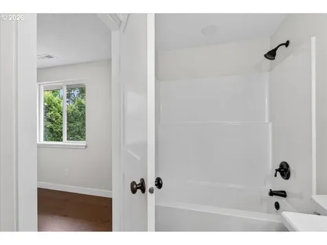 553 Elm Street Jefferson OR 97352