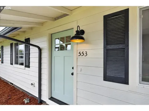553 Elm Street Jefferson OR 97352
