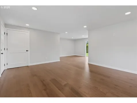 553 Elm Street Jefferson OR 97352
