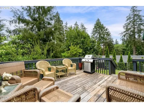 1915 Deer Road Tillamook OR 97141