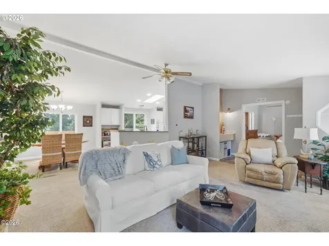 1915 Deer Road Tillamook OR 97141