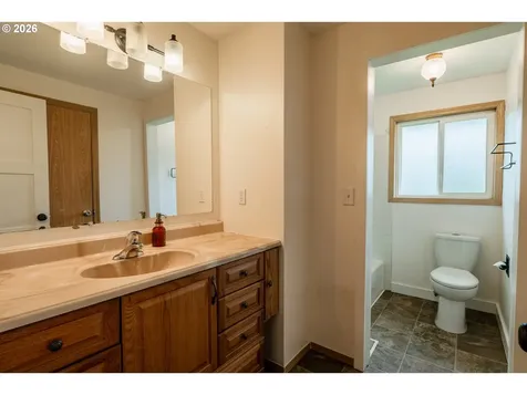5484 SE Roethe Road Milwaukie OR 97267