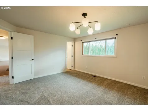 5484 SE Roethe Road Milwaukie OR 97267