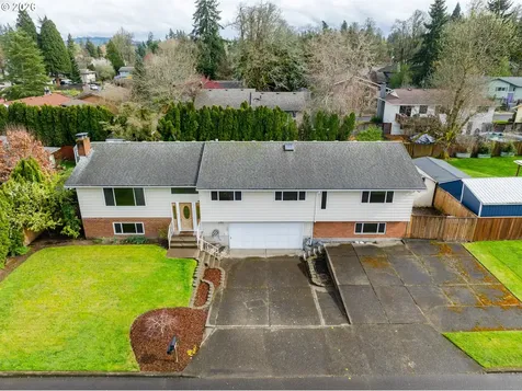 5484 SE Roethe Road Milwaukie OR 97267