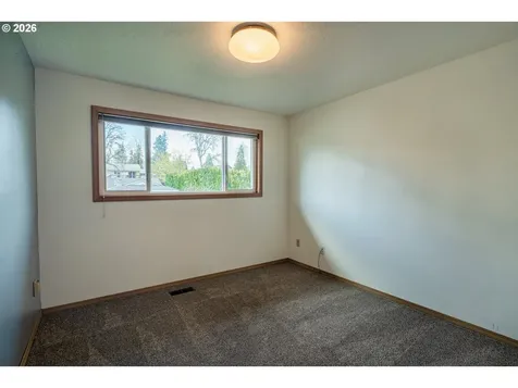 5484 SE Roethe Road Milwaukie OR 97267