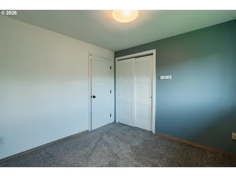 5484 SE Roethe Road Milwaukie OR 97267
