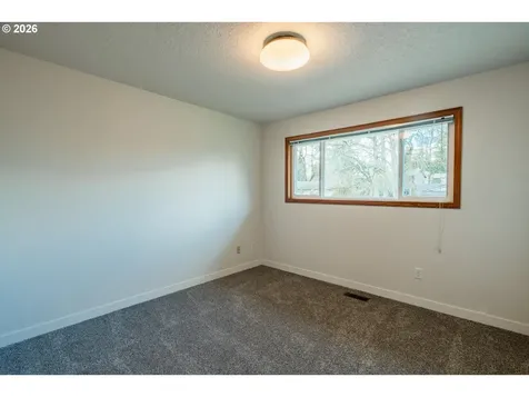 5484 SE Roethe Road Milwaukie OR 97267