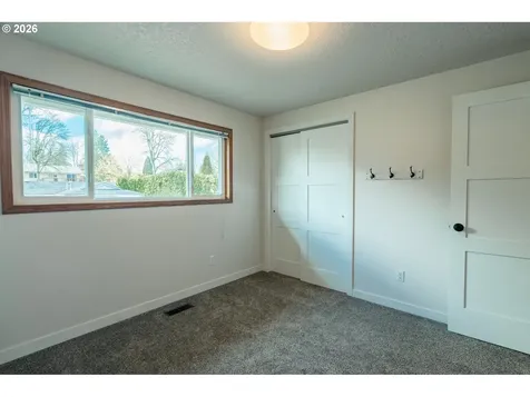 5484 SE Roethe Road Milwaukie OR 97267