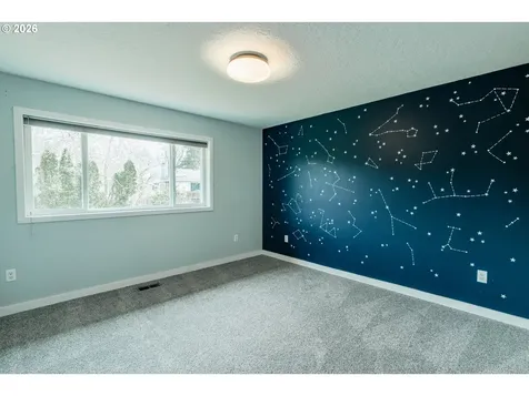 5484 SE Roethe Road Milwaukie OR 97267