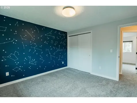 5484 SE Roethe Road Milwaukie OR 97267