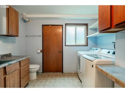 5484 SE Roethe Road Milwaukie OR 97267